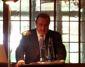 El Prof. Dr. Dr. h.c. mult. Luzón Peña durante su alocución