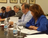 El Prof. Dr. Paredes Castañón interviene en el debate tras la ponencia de la Prof. Suárez López.
