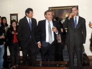 150. Bogotá, 29-9-2010, Universidad del Rosario. Seminario Problemas actuales del D. Penal. Tras seminario, reunión con docentes y alumnos: Profs. Jaime Lombana Villalba, Luzón Peña, Díaz y García Conlledo, de Vicente Remesal.