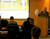 El Prof. Dr. Dr. h.c. mult. Luzón Peña durante conferencia organizada por la Asociación Nacional de Fiscales de Chile. Salón Fiscalía Regional Metropolitana Centro Norte. Santiago, Chile. 8-8-2016