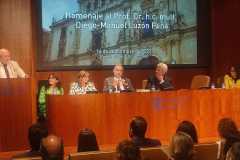 2022-9-16-UA-Homenaje-LHs-DL-32-JMPared-lee-texto-S.Mir_