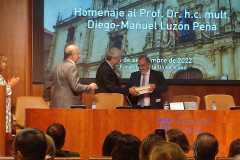 2022-9-16-UA-Homenaje-LHs-DL-92-JavdVic-entreg-LH-Luzon