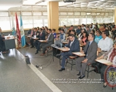El Prof. Dr. Dr. h.c. mult. Luzón Peña durante su conferencia en la Univ. San Carlos de Guatemala
