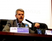 El Prof. Dr. Gómez Martín durante la Clausura del I Congreso.
