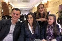18-12-18 cena León 30 en Ezequiel. Raf Mtnz_ Mª Trap_ Isab_ Raq LópArias