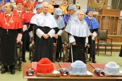 18-12-18 investid DL UniLeon 28 tres Dres hc para investidura