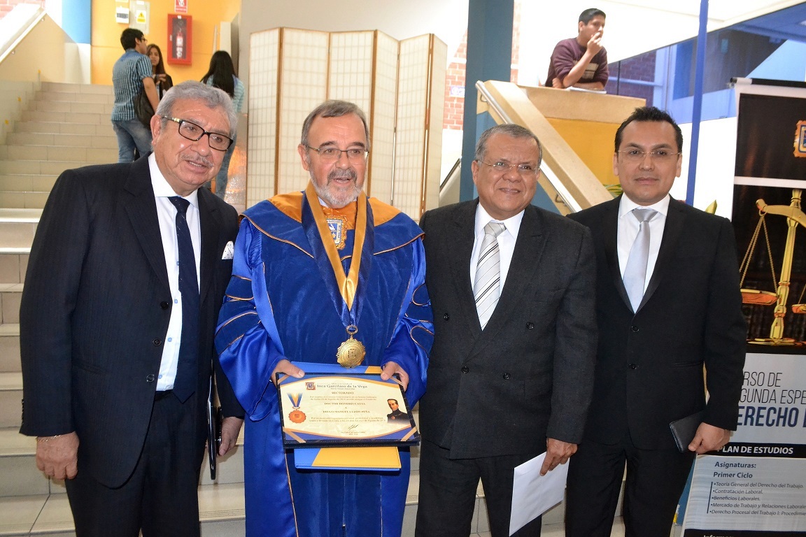 2016-10-13 UIGV 21 Drhc decano Der Dr.J Villavicencio, DL, rector e.f., SecrGral