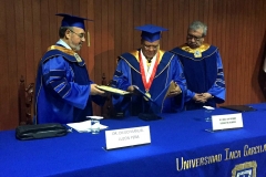 2016-10-13 UIGarcilVega Dr.h.c 4 rector e.f. entrega resoluc nombram