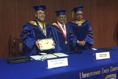 2016-10-13 UIGarcilVega Dr.h.c 9 DLP con titulo, rector e.f., decano FacDer