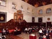 10. Paraninfo de la UA: El Prof. Mir pronuncia desde la cátedra su discurso de investidura  y contestación a la laudatio