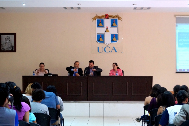 12-7-2016. Conferencia invitada del Prof. Dr. Dr. h.c. Luzón Peña, Fac. CC. Jurídicas de la UCA. Managua, Nicaragua.