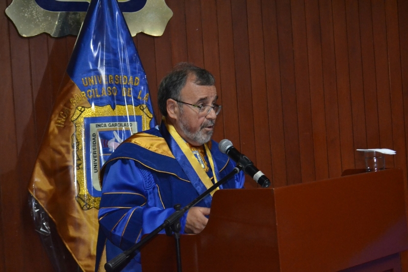 2016-10-13. El Prof. Dr. Dr. h.c. mult. Luzón Peña imparte su lectio doctoralis