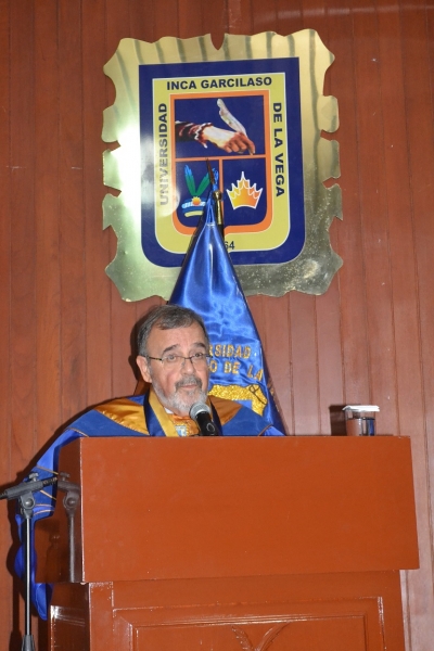 2016-10-13. El Prof. Dr. Dr. h.c. mult. Luzón Peña imparte su lectio doctoralis
