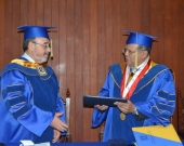 2016-10-13 UIGV 3 Drhc DLP ViceR rector e.f. Dr. Laso entrega t+¡t