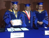 2016-10-13 UIGarcilVega Dr.h.c 11 DLP con t+¡tulo, rector e.f., decano FacDer
