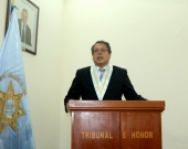 31-08-2016. El Sr. Decano del Colegio de Abogados de Lima, Dr. Pedro Angulo Arana, durante su conferencia tras el nombramiento del Prof. Dr. Dr. h.c. Miguel Díaz y García Conlledo como Miembro Honorífico del Colegio de Abogados de Lima.
