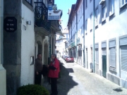 111. Viana do Castelo, 15 mayo 2010. Rua de Viana, profs. Luzón y de Vicente.