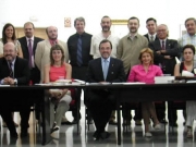 41. VIII Seminario Interuniv. DP, Fac. Derecho, Univ. Alcalá, 23 y 24-6-2005. 1ª fila: Profs. Raquel Roso, Enrique Peñaranda, Leticia Jericó, Luzón Peña, Inés Olaizola, Mara García Mosquera, Manuel Aráuz. 2ª fila: Profs. Enrique Luzón Campos, Natalia Rodríguez Luna, Marta Vicente, Fernando de la Fuente, Paredes, de Vicente Remesal; Díaz y García Conlledo, J.M. Lorenzo Salgado (ponente invitado especial), José Zamyr Vega Gutiérrez, Manuel Burgos, José Manuel García Sobrado, Virxilio Rodríguez Vázquez.