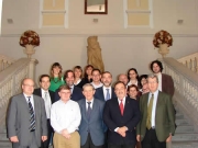 47. X Seminario Interuniv. DP, Fac. Derecho, Univ. Alcalá, 21, 22-6-2007. En escalera Imperial: Profs. Peñaranda, Sanz Morán, Torío, Luzón Peña, de Vicente Remesal. 2ª fila: E. Luzón Campos, F. Muñoz Campos, Díaz y García Conlledo, Inés Olaizola, Manuel Burgos. Detrás: Paz Francés, Leticia Jericó, Isabel Durán, Zamyr Vega, Paredes Castañón,  María Trapero, Soledad Barber, Virxilio Rodríguez Vázquez.