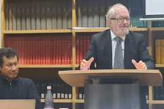 2024-11-9-HumbUniBerl-18-Symp80GbtSchun-BSchunem-cierre