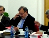 De izq. a dcha., los Profs. Dres. Díaz y García Conlledo, Luzón Peña y de Vicente Remesal, durante la ponencia de este último.